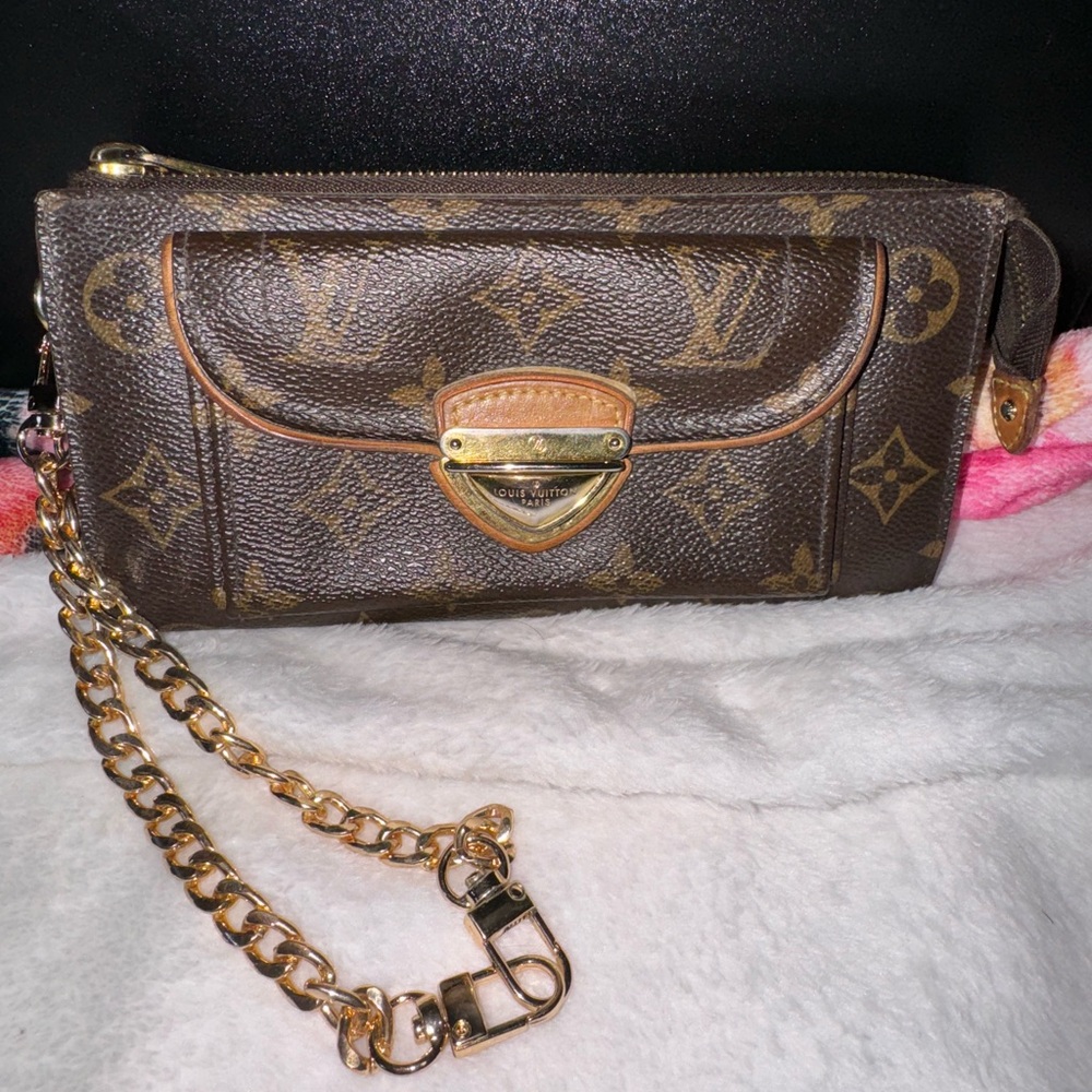 Louis Vuitton Astrid Monogram Leather Clutch Long Wallet Wristlet
